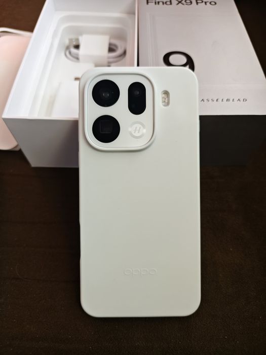 Oppo Find X9 Pro 16/512Gb нов