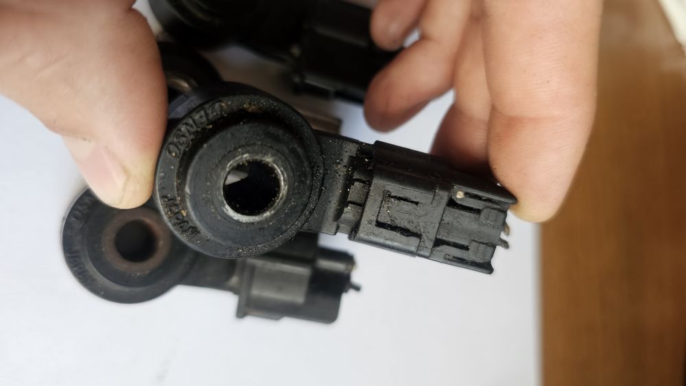 Датчики детонации 2 контактные toyota/lexus