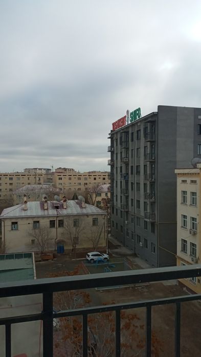 Vakzal yonida 2xonali kvartira sotiladi Boshlang'ich to'lovi