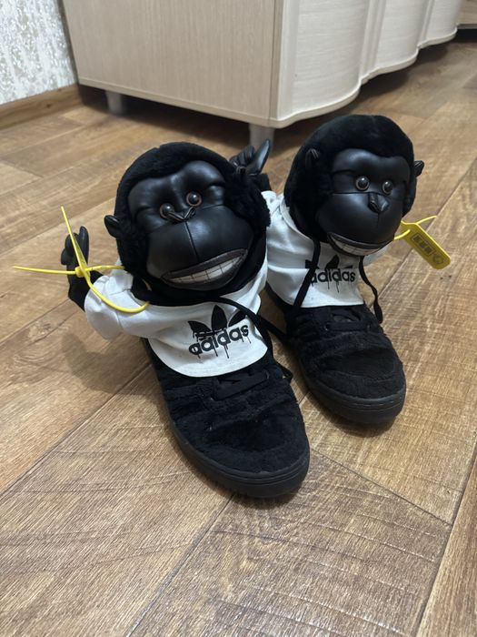 Jeremy Scott Gorilla