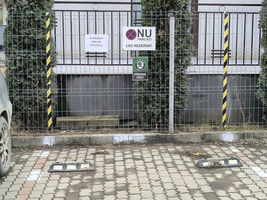 Închiriez Parcare Str Urușagului