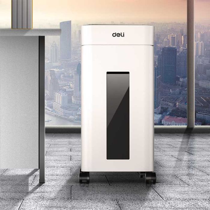 Уничтожитель для бумаги 9924 Deli 8 листов