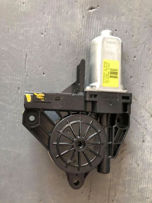 motoras geam stanga fata volvo xc60 2010-2014