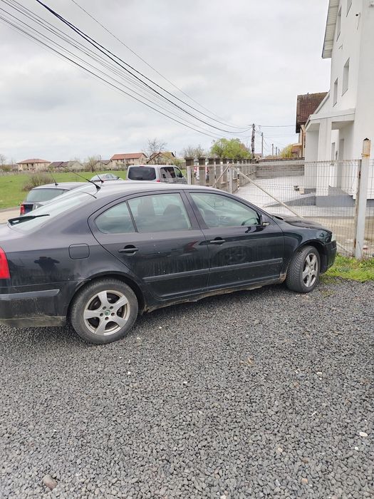 Vând skoda octavia 2
