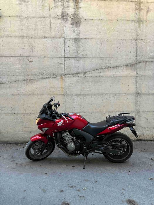 Vand motocicleta Honda CBF 600 + 2 Casti + Geaca moto