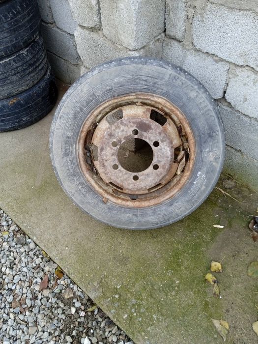 Продам шины и диски с шиноми