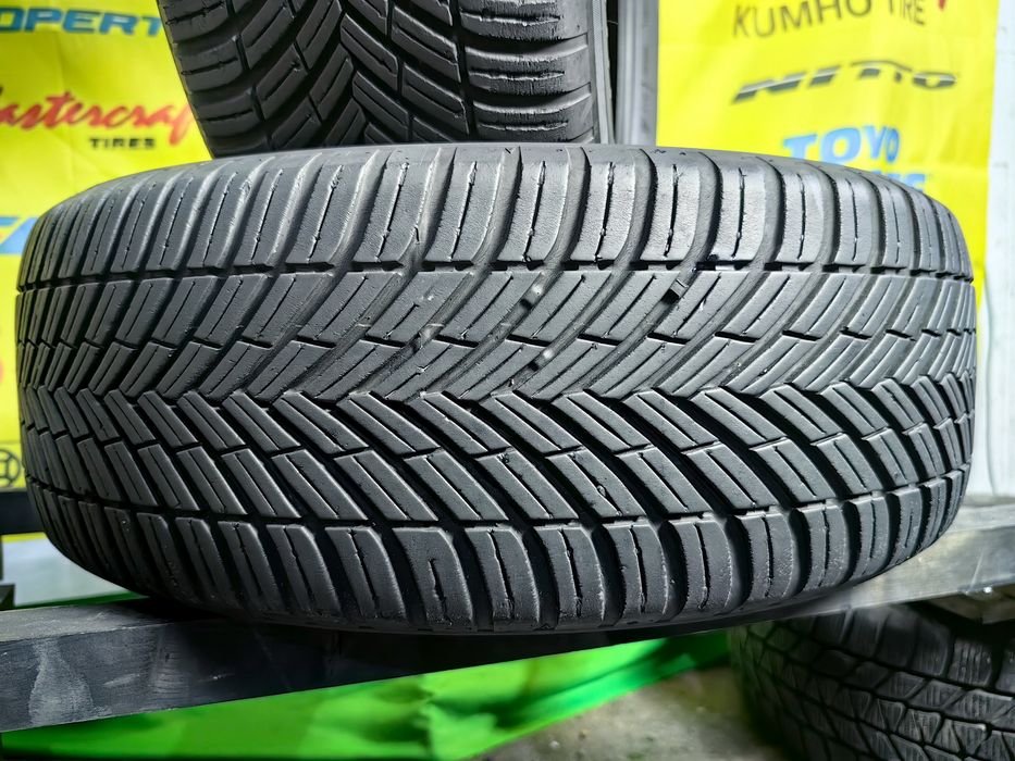 215/55R17 Toyo allseason 2021 6,8mm stare foarte buna