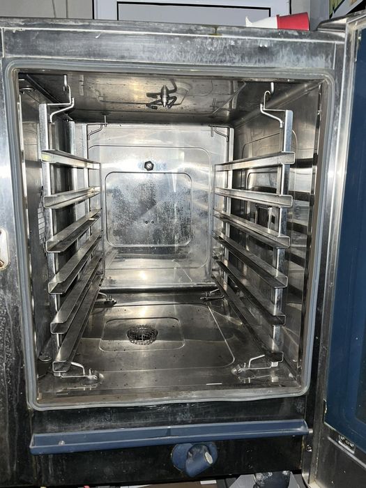 Професионален конвектомат