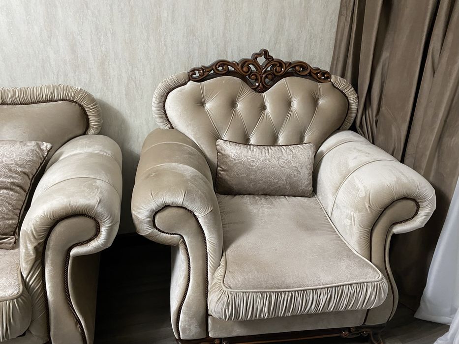 Диван и кресло …