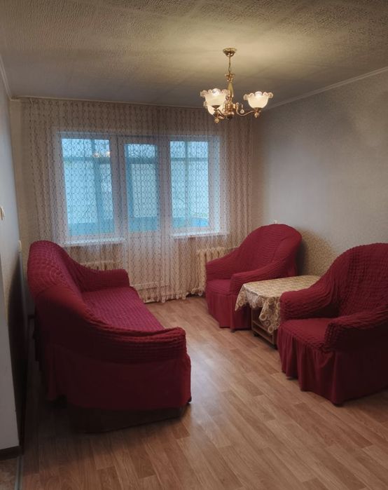 Сдам 3х.ком квартиру в районе м.Караван