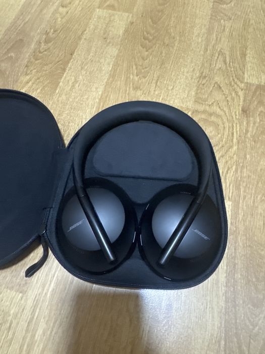 Casti Bose Noise Cancelling Headphones 700