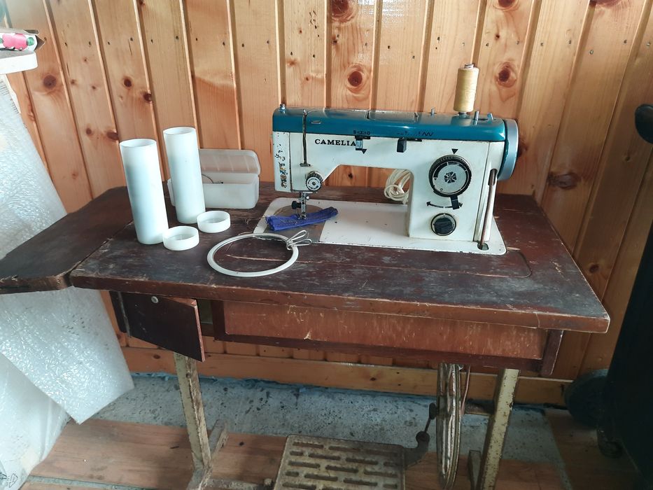 Masina de cusut Camelia