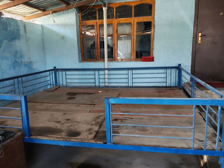 Тапчан железный...