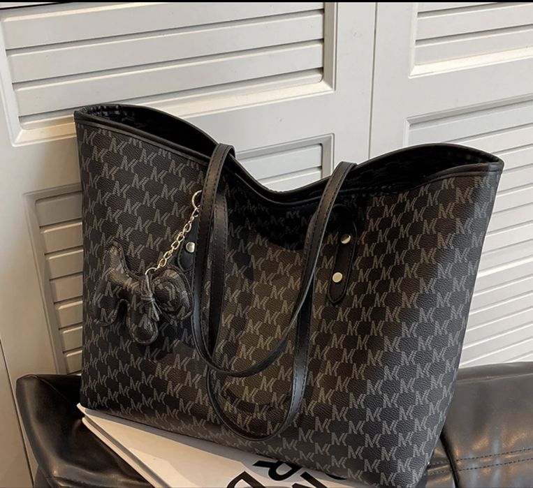 Сумки по 10000 тыс.