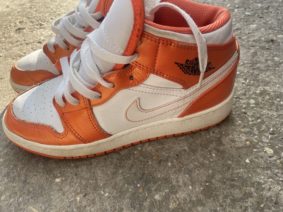 Air Jordan 1 Mid SE GS Orange Metallic Black High OG Retro 37,5