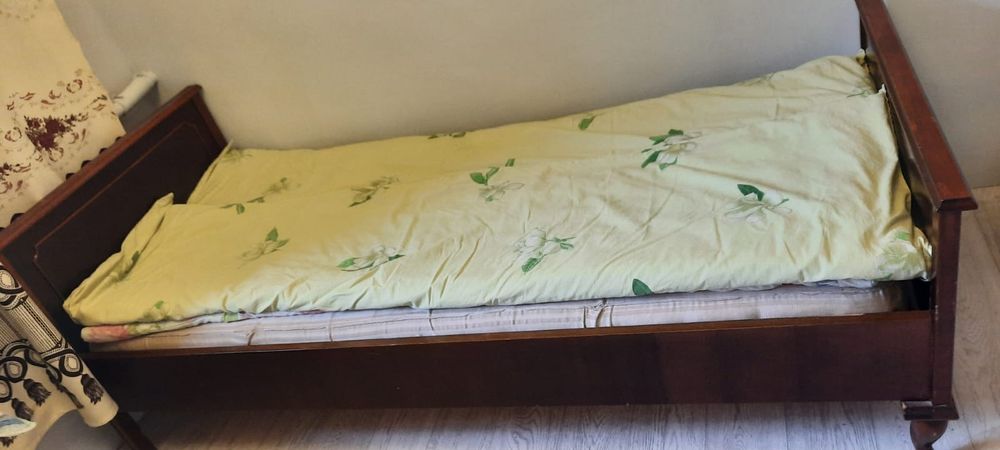 Продам кровать односпалку