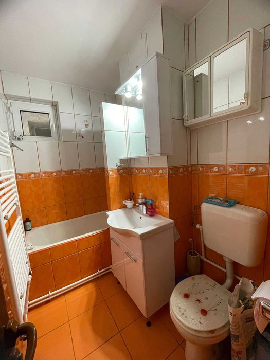 apartament cu doua camere de inchiriat
