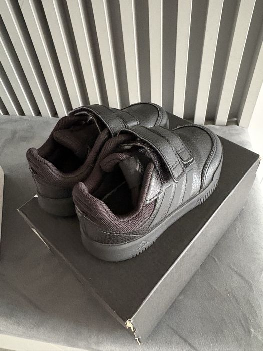 Adidasi adidas 25