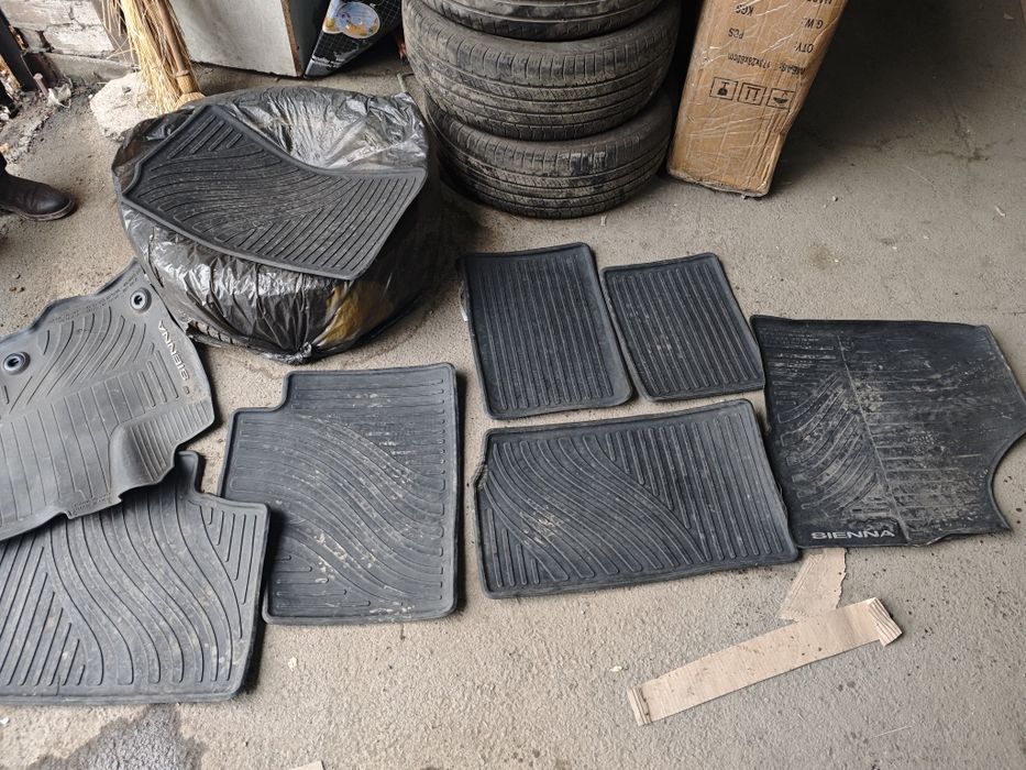 Полик для Тойота сиэне