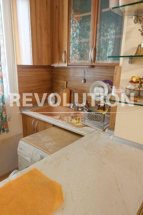 Дава се под наем Едностаен апартамент в Варна, Център - 40 кв.м за 400 € - Снимка #3