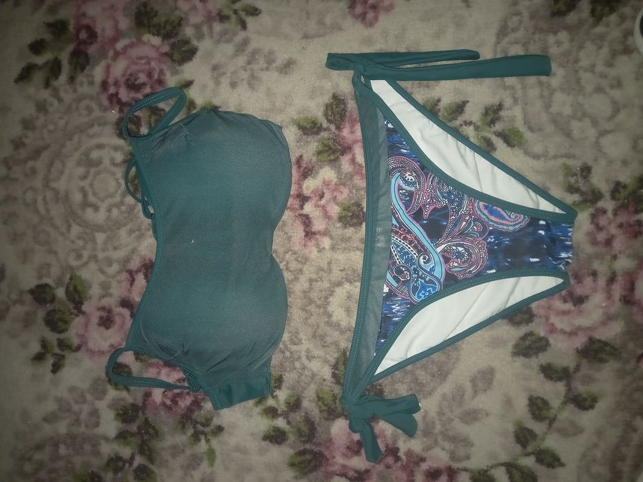 Продам купальник
