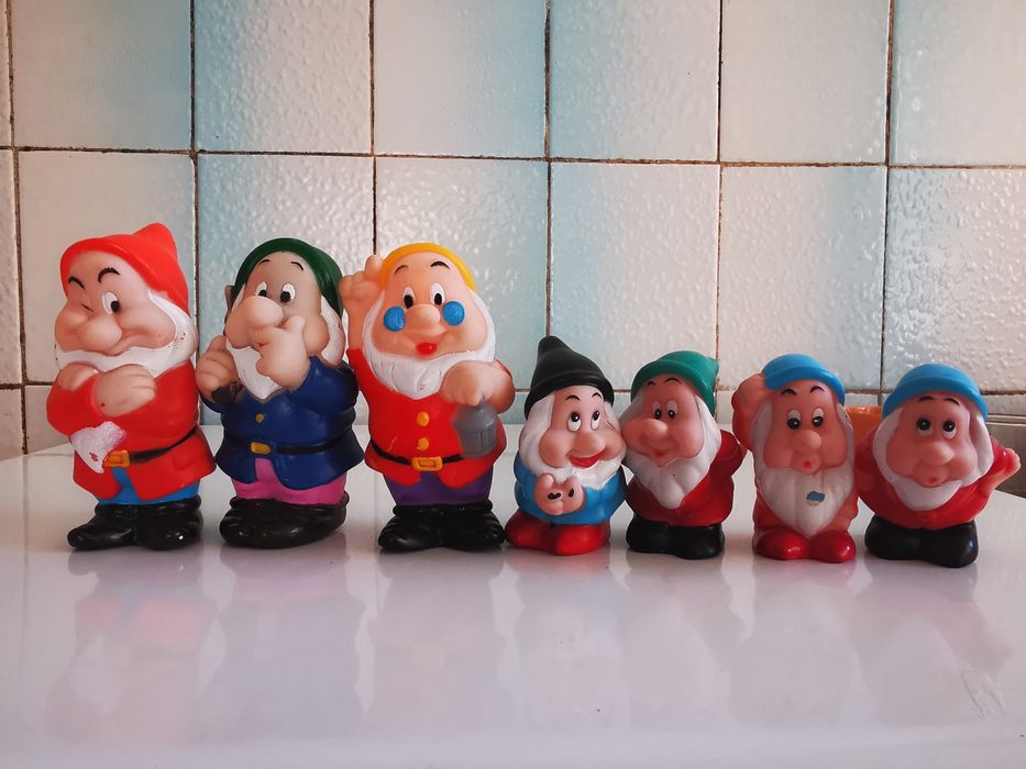 Cei 7 pitici / Jucari de cauciuc cei sapte pitici