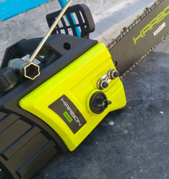 Электро-пила почти новая