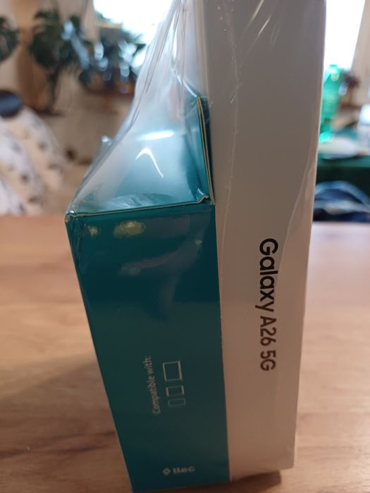 Samsung Galaxy A26 + слушалки