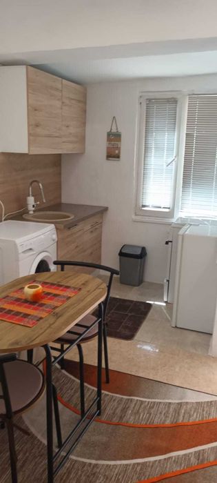 Давам под наем студио в Пловдив Център