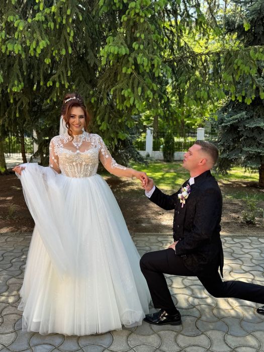 Rochie mireasa marimea 42