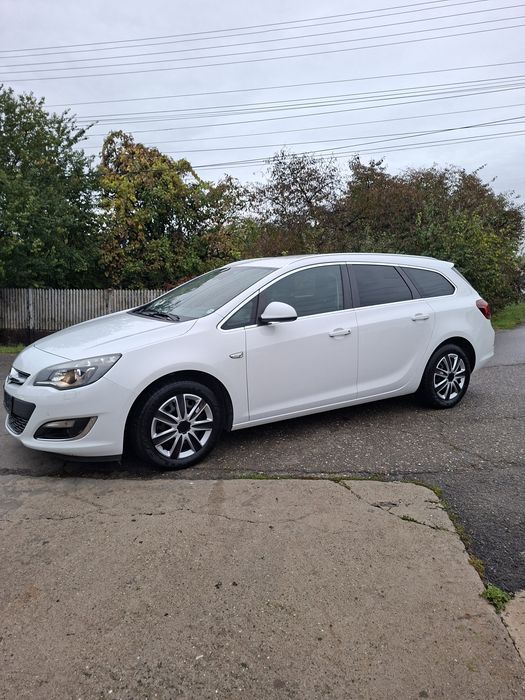 Opel Astra J Facelift