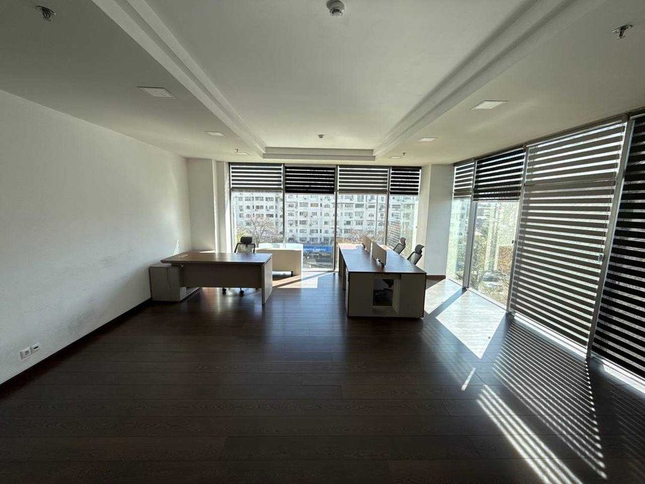 Сдаётся офис в БЦ UzOman Юнусабадский район