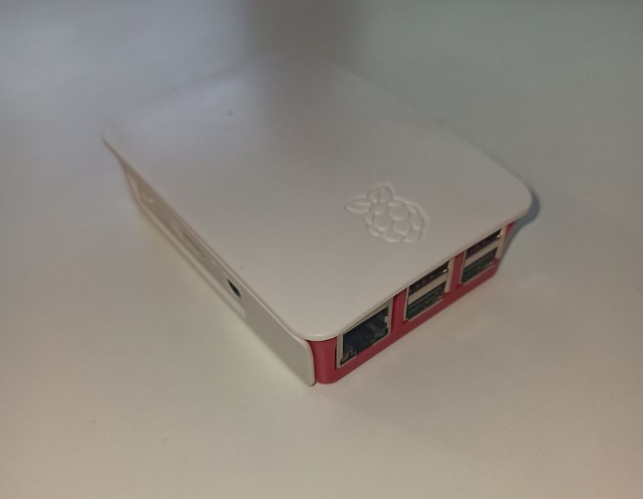 Raspberry Pi 3 + box + ps
