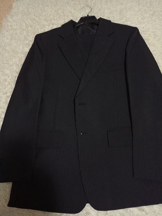 Продам подростковый костюм тройка.