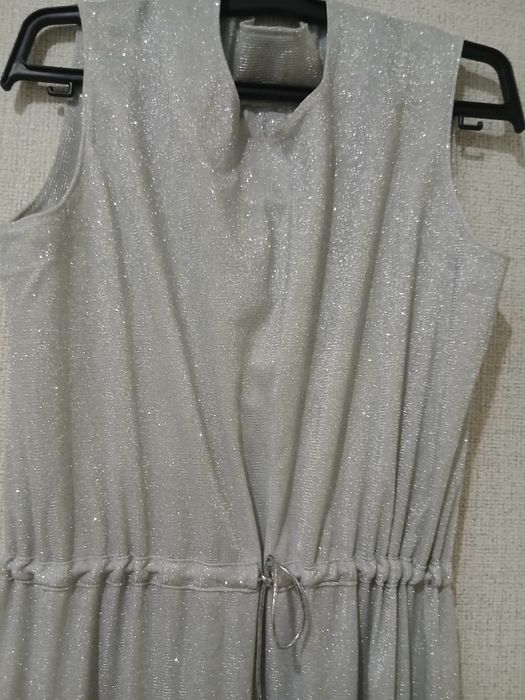 Продам платья вечерние