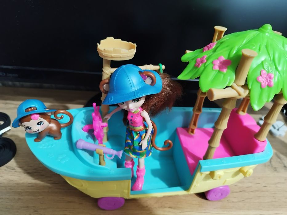 Игровой набор Энчантималс Лодка в джунглях с куклой Мэрит ОбезьянкаОсо