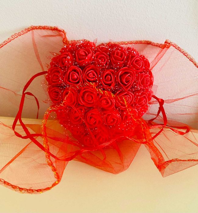 Сърце от рози - 10.00 лева