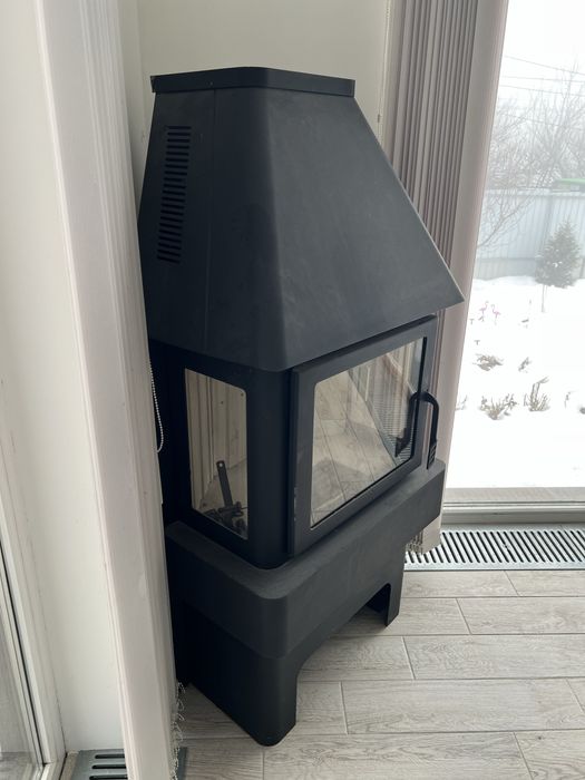 Камин три стекла