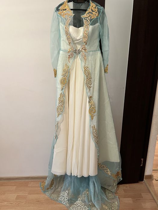 Платье с накидкой на УЗАТУ