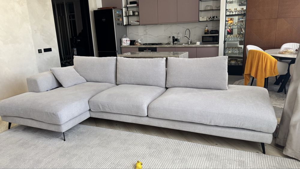 Диван гостиный в идеальном состоянии