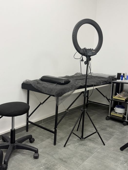 Сдам Кушетку для lash мастеров