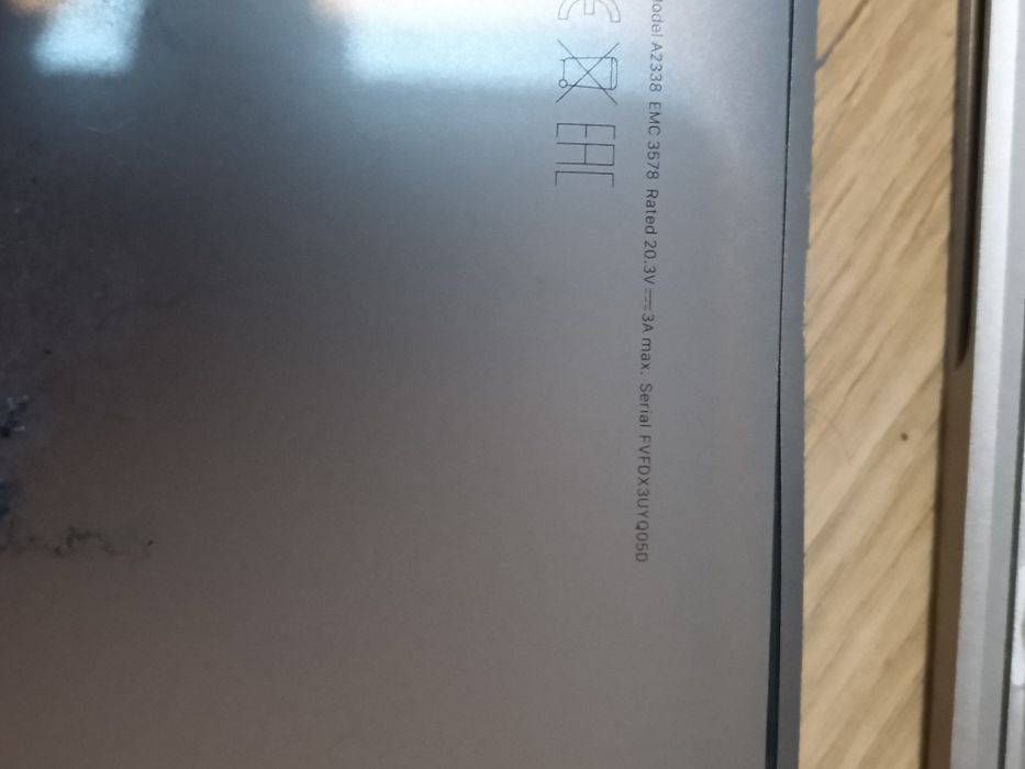 2 Macbook M1 pentru piese placa de baza