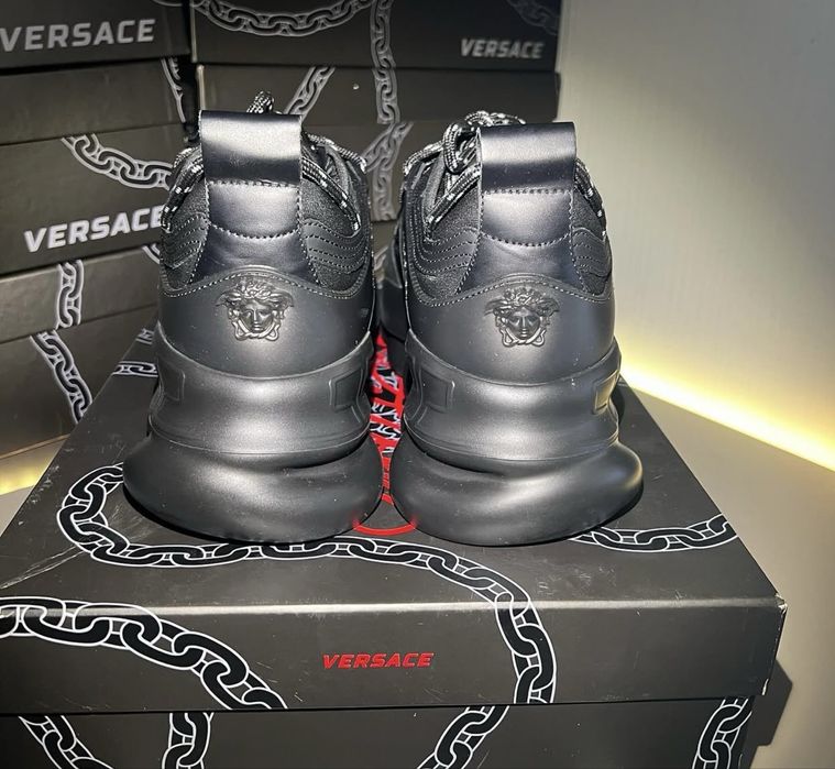 Adidasi versace chain reaction