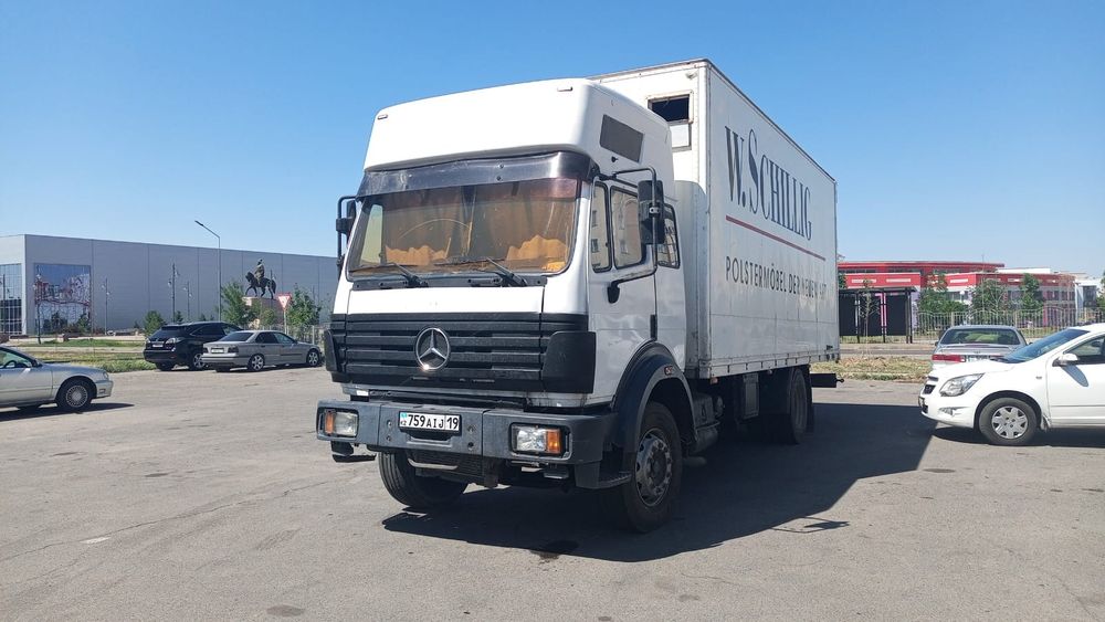 Грузоперевозки Мерседес бенс
