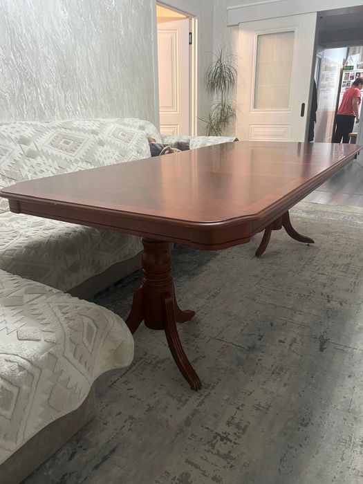 Стол деревянный