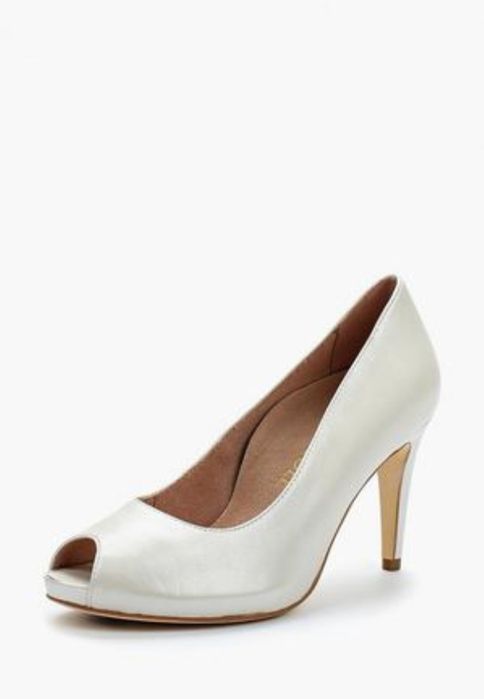 Женские туфли с открытым носом