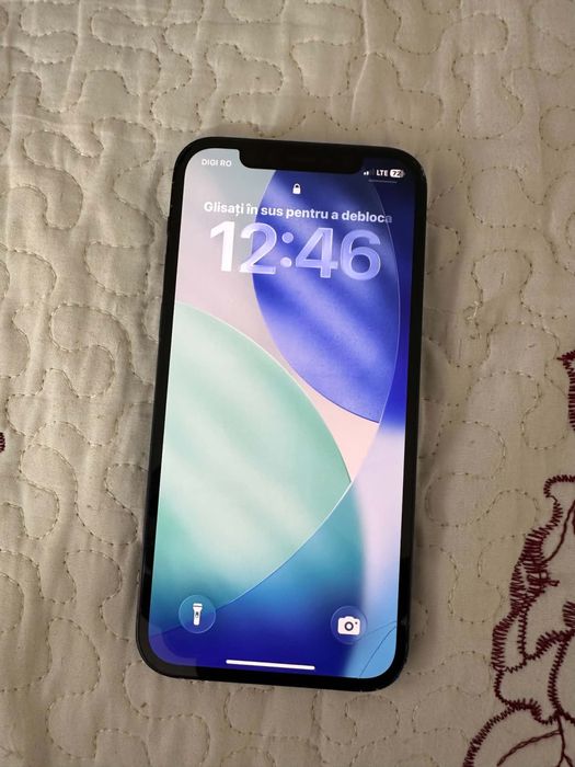 Vand sau schimb iphone 12