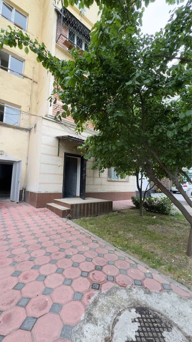 Maksim gorkida srochno uy sotiladi