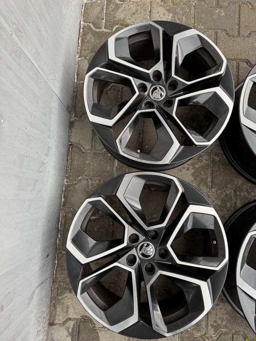 Оригинални джанти 19" цола за  Skoda Octavia Superb Kodiaq GRAPHITE
