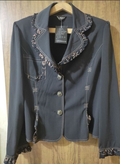 Продаю пиджаки и